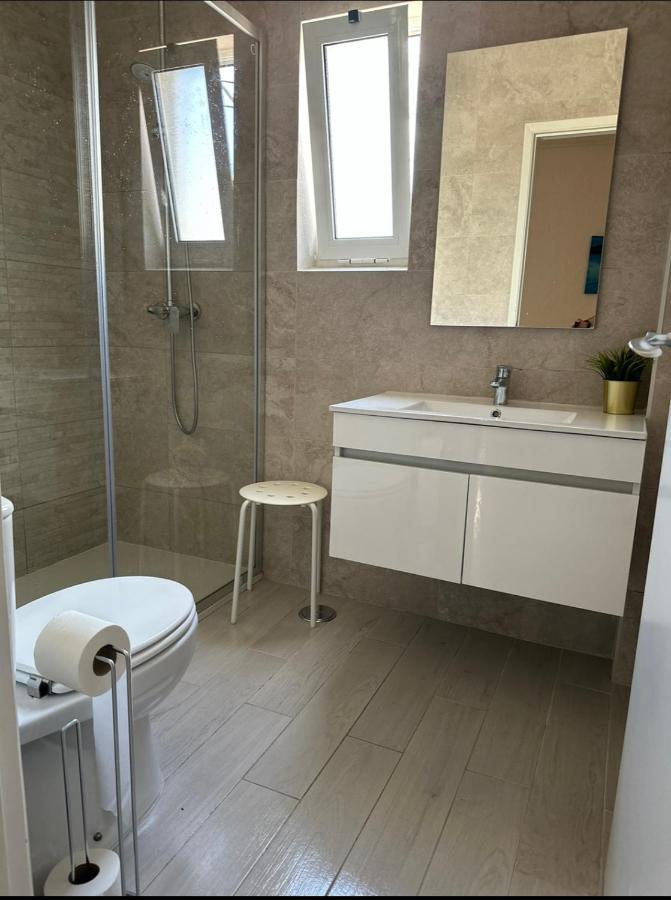 Quarteira Home Beach Ferias Tranquilas A 1Km Da Praia Totalmente Renovado 외부 사진
